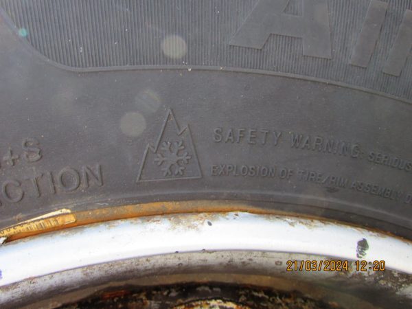 225 / 75 R 17,5 LKW Reifen mit Felge WestLake M + S – Bild 6
