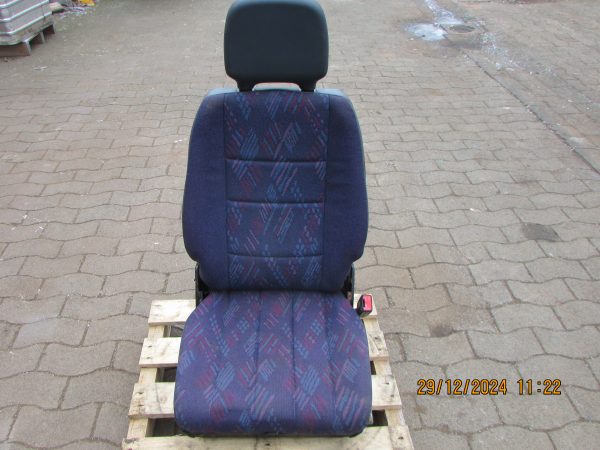 Mittelsitz 2. Beifahrer Mercedes Benz Atego