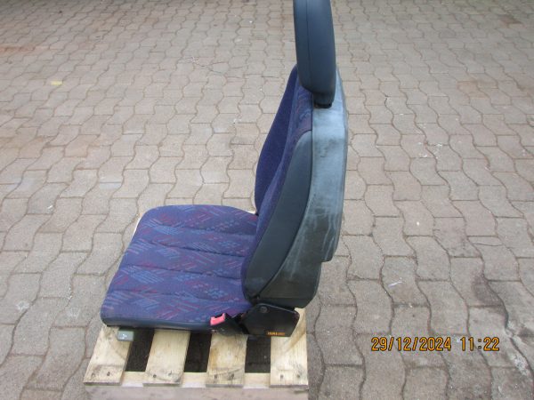 Mittelsitz 2. Beifahrer Mercedes Benz Atego – Bild 4